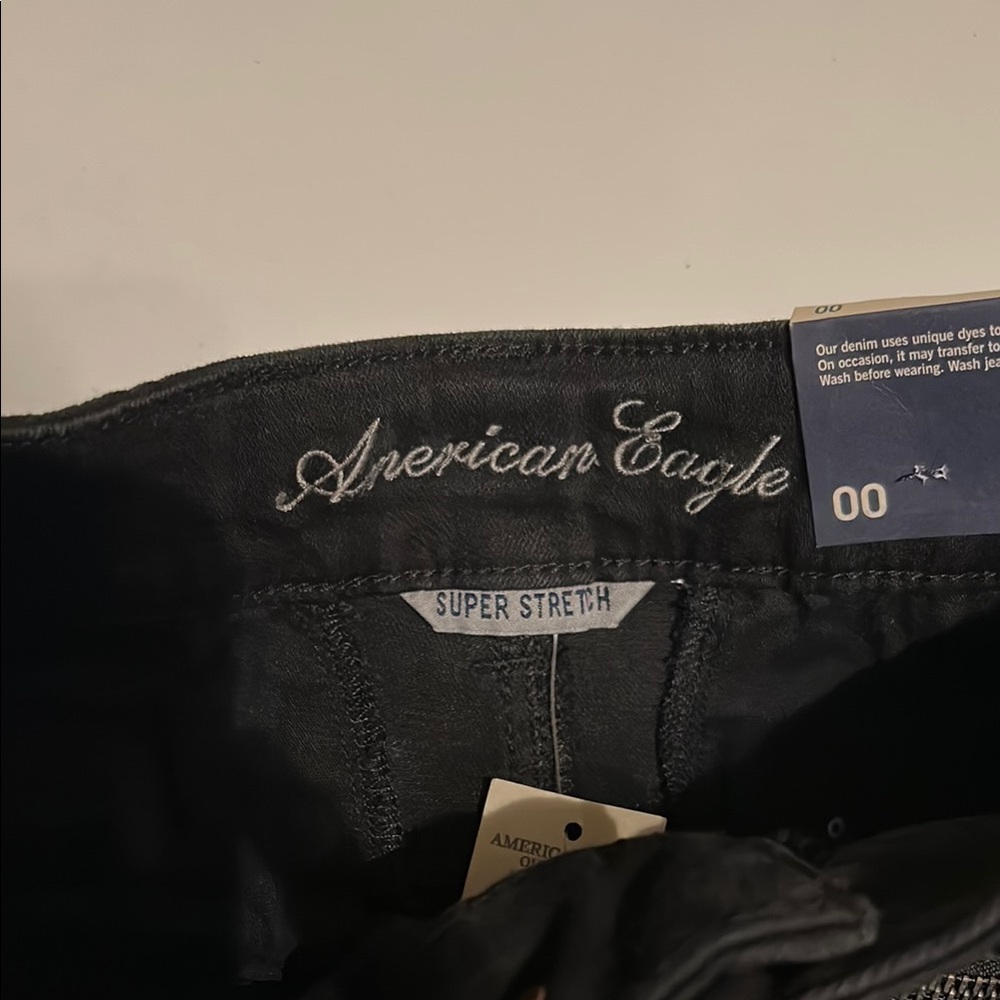 American Eagle Outfitters Black Jean Shorts with zipper detail - Picture 6 of 11
